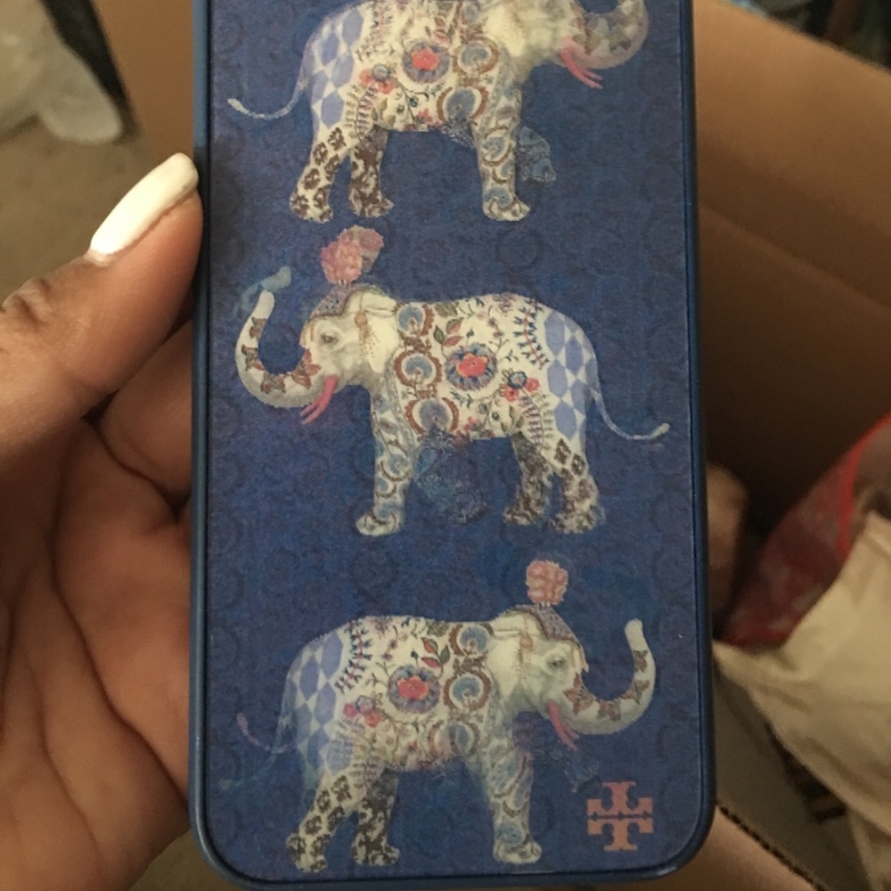 Tory Burch iPhone 7 case